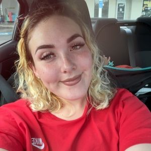 Meet your Posher, Kaitlyn
